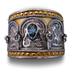 apyranke su brangakmeniu