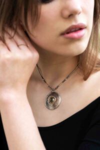 juvelyriniu dirbiniu taisymas ir prieziura